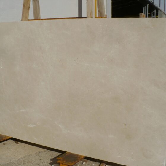 crema-marfil-slabs-first-range