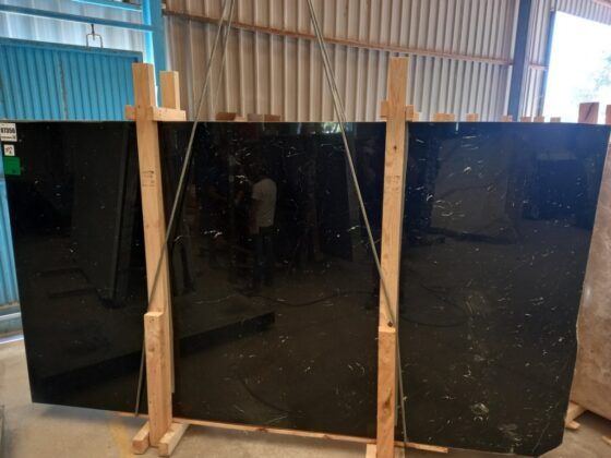 negro-marquina-marble-slabs-maroc