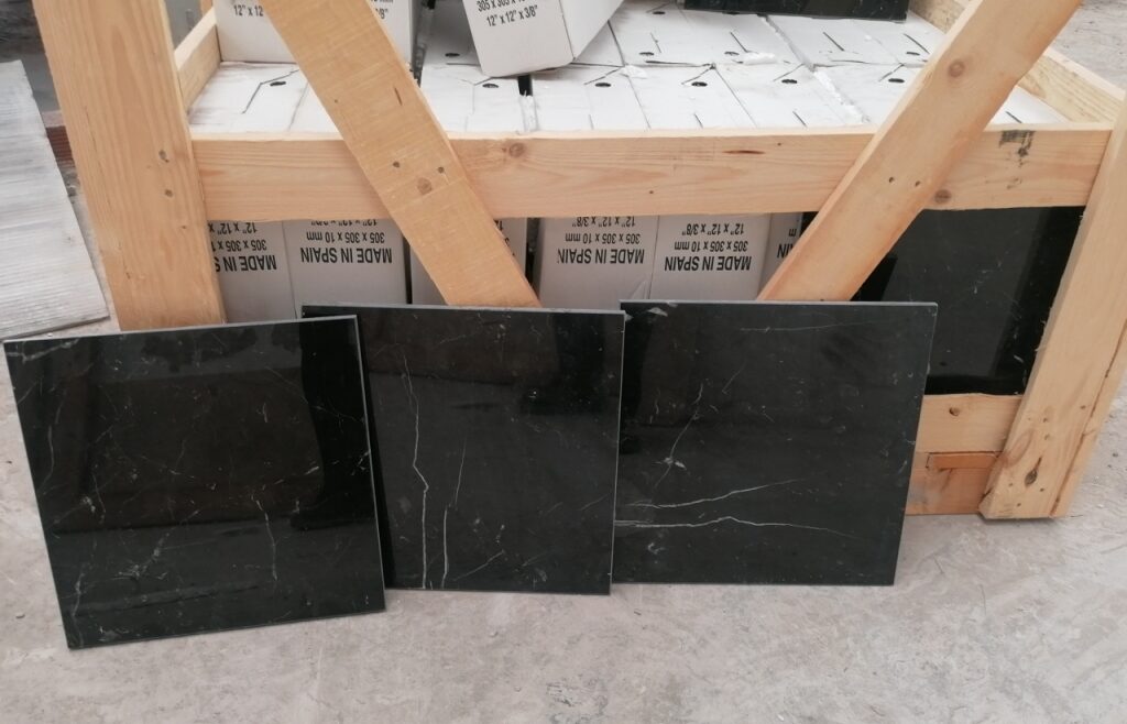 negro-marquina-marble-tiles