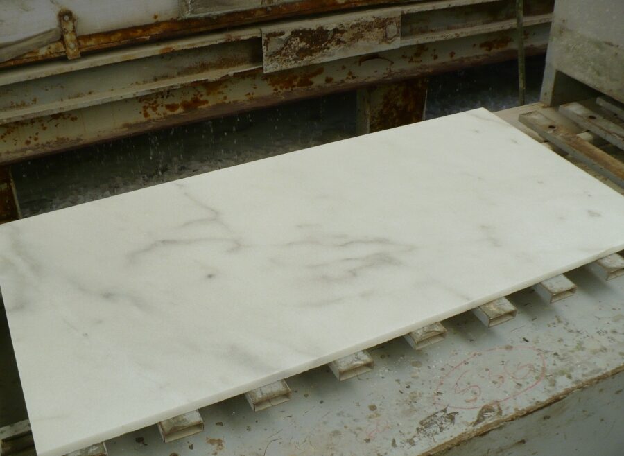 white-ibiza-marble-tiles-belgium
