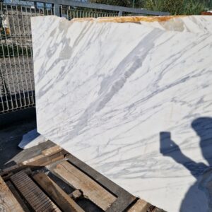 white-calacatta-marble