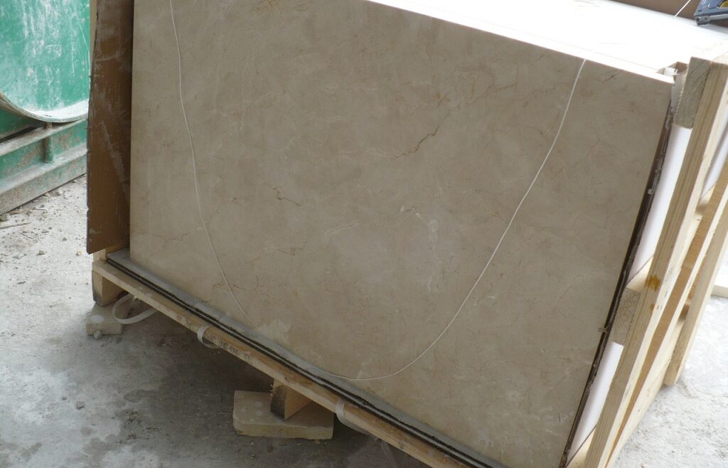 crema-marfil-tiles-brushed