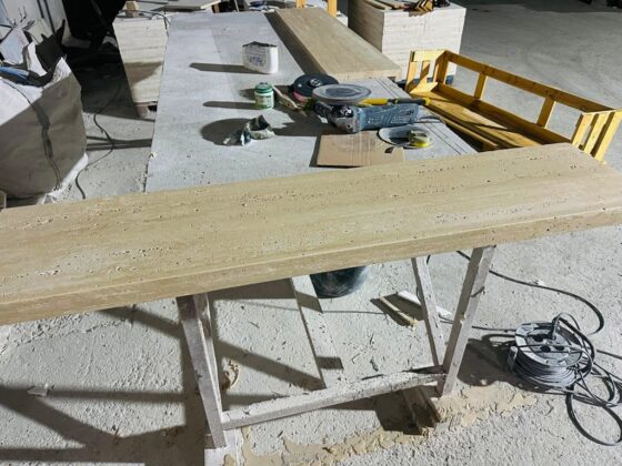 travertine-creme-stairs-mitered-edge