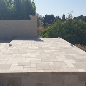 Travertine-tiles-opus-romano