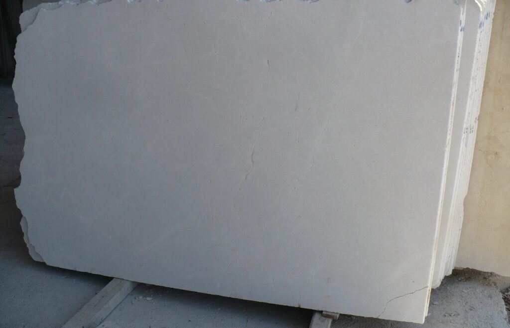 crema-marfil-tiles-leather-finish