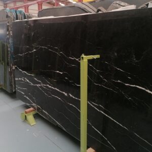 negro-marquina-marble-slabs
