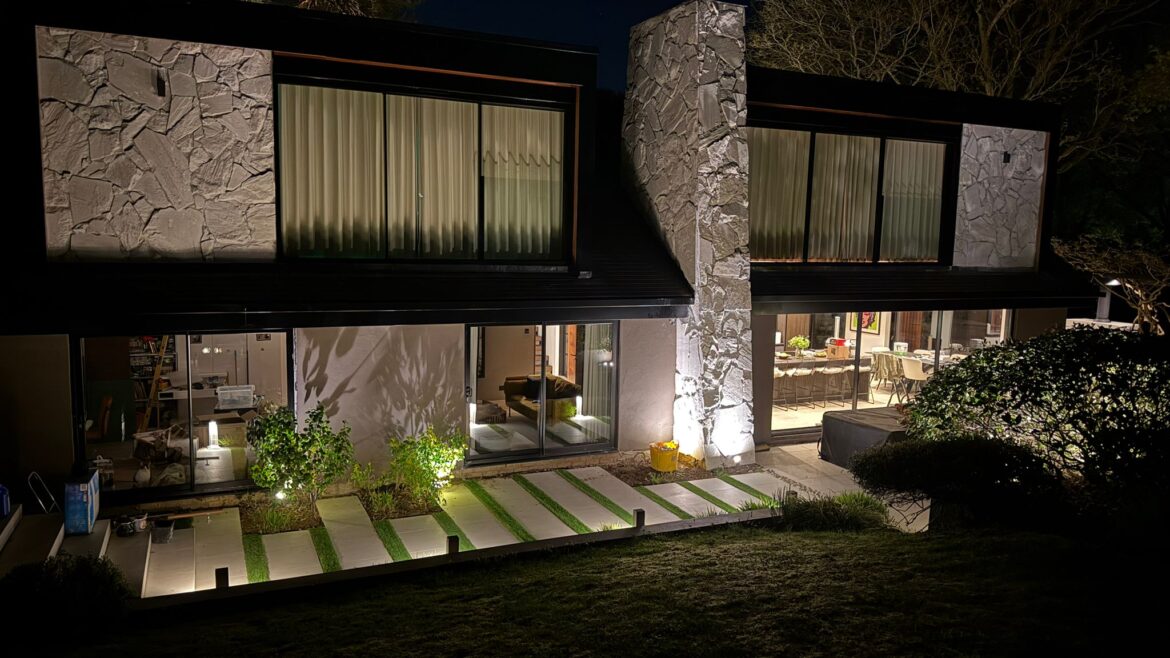 white-macael-marble-flagstone